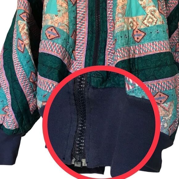 Vintage 1980’s Quilted Triangular Patchwork Batwing 3/4 Sleeve Bomber Jacket - Picture 15 of 16